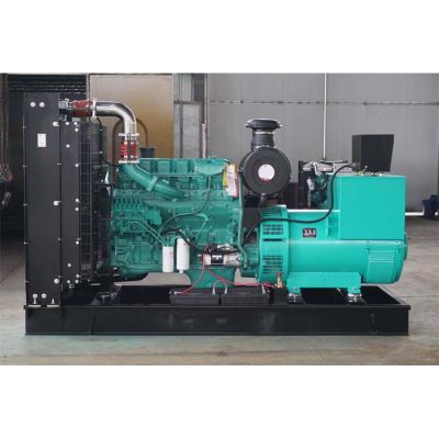 350kw東風(fēng)康明斯柴油發(fā)電機(jī)組-東風(fēng)康明斯6缸柴油機(jī)6ZTAA13-G2柴油發(fā)電機(jī)組,缸徑/行程：130/163mm,柴油發(fā)電機(jī)組水冷發(fā)動機(jī)功率390KW,柴油發(fā)電機(jī)組配套馬拉松斯坦福發(fā)電機(jī)。廠價直銷歡迎選購：13773399855。