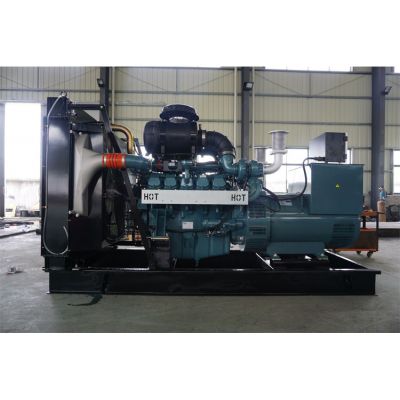 500kw斗山大宇柴油發電機組-斗山大宇10缸柴油機DP180LA柴油發電機組,缸徑/行程：128/142mm,柴油發電機組水冷發動機功率552KW,柴油發電機組配套馬拉松斯坦福發電機。廠價直銷歡迎選購：13773399855。