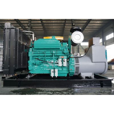 500kw重慶康明斯柴油發電機組-重慶康明斯6缸柴油機KTA19-G4柴油發電機組,缸徑/行程：159/159mm,柴油發電機組水冷發動機功率504KW,柴油發電機組配套馬拉松斯坦福發電機。廠價直銷歡迎選購：13773399855。