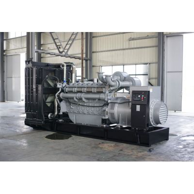 1500kw珀金斯柴油發電機組-珀金斯16缸柴油機4016-61TRG1柴油發電機組,缸徑/行程：160/190mm,柴油發電機組水冷發動機功率1558KW,柴油發電機組配套馬拉松斯坦福發電機。廠價直銷歡迎選購：13773399855。