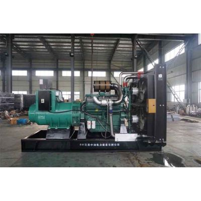 1500kw南通股份柴油發(fā)電機組-南通股份12缸柴油機NCG12V2304柴油發(fā)電機組,缸徑/行程：165/190mm,柴油發(fā)電機組水冷發(fā)動機功率1694KW,柴油發(fā)電機組配套馬拉松斯坦福發(fā)電機。廠價直銷歡迎選購：13773399855。