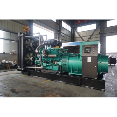 850kw南通股份柴油發(fā)電機組-南通股份12缸柴油機TCR800柴油發(fā)電機組,缸徑/行程：138/158mm,柴油發(fā)電機組水冷發(fā)動機功率880KW,柴油發(fā)電機組配套馬拉松斯坦福發(fā)電機。廠價直銷歡迎選購：13773399855。