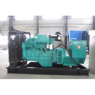 150kw東風(fēng)康明斯柴油發(fā)電機(jī)組-東風(fēng)康明斯6缸柴油機(jī)6CTA8.3-G2柴油發(fā)電機(jī)組,缸徑/行程：114/135mm,柴油發(fā)電機(jī)組水冷發(fā)動機(jī)功率163KW,柴油發(fā)電機(jī)組配套馬拉松斯坦福發(fā)電機(jī)。廠價直銷歡迎選購：13773399855。